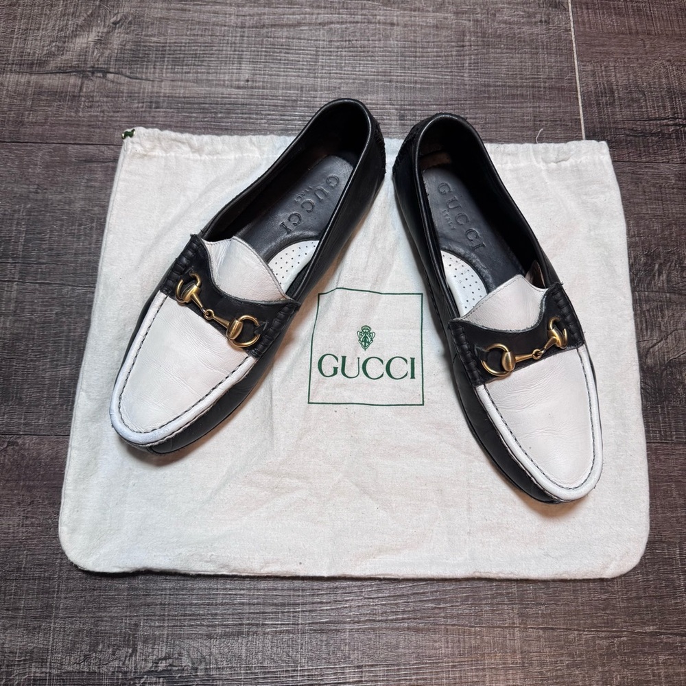 Gucci Men's Horsebit 1953 Leather Loafers in black and white. - Picture 9 of 9
